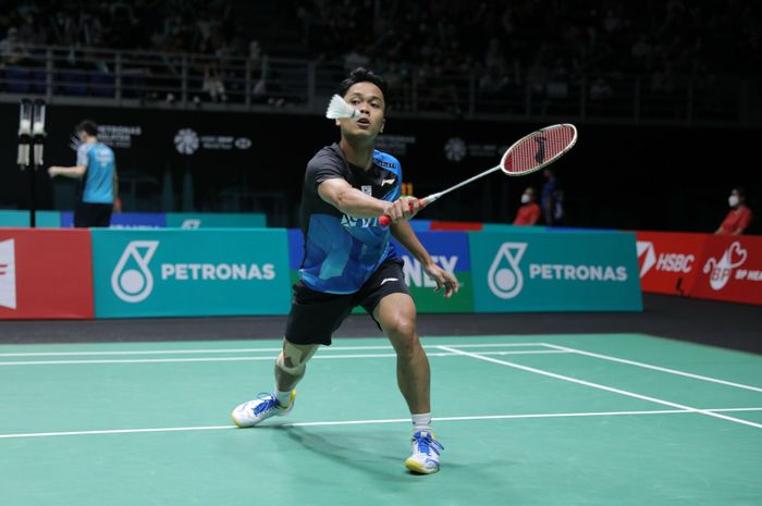 Bulu tangkis pemain dunia olimpiade medali kejuaraan meraih tontowi natsir liliyana ahmad ajang merah emas sukses atlet peraih bendera deretan