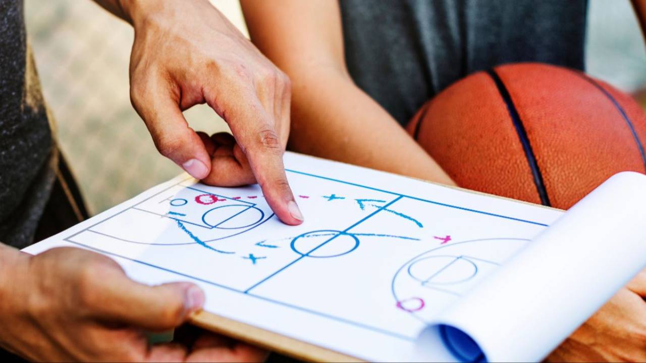 Bagaimana latihan keras bangun mental juara basket