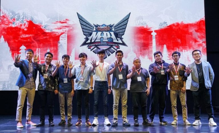 Rrq mpl pemain mvp legends dunia esportsku raih hoshi sumbang andalan termuda berprestasi player hitekno