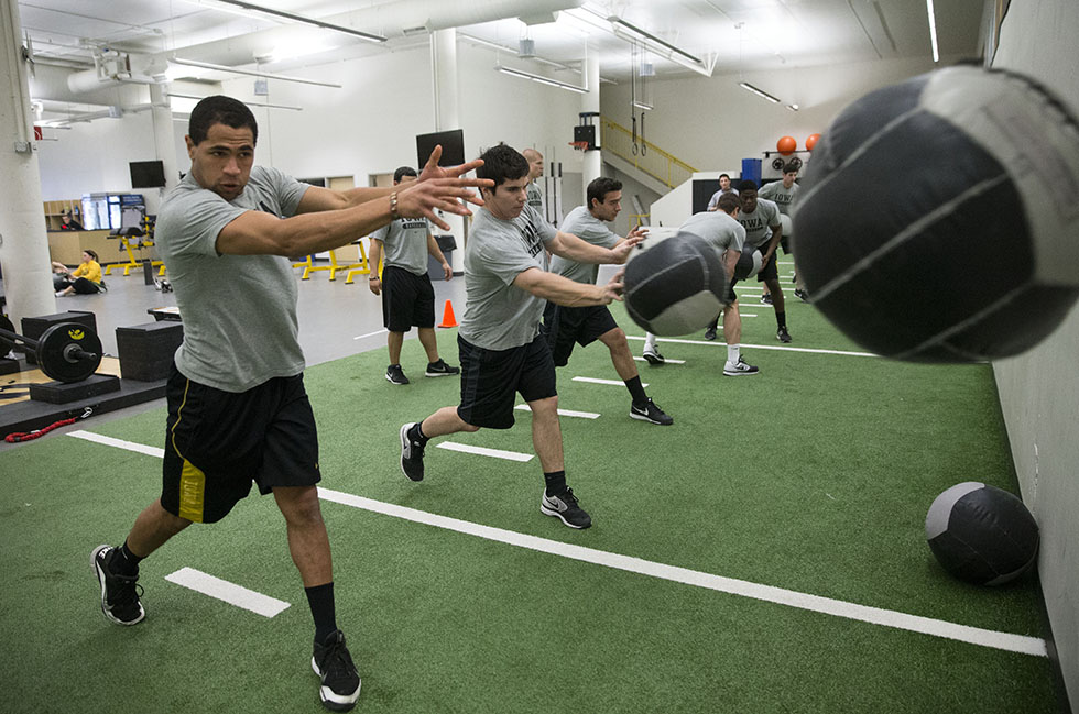 Strength training conditioning premier baseball Program latihan kekuatan dan daya tahan baseball tingkat lanjut