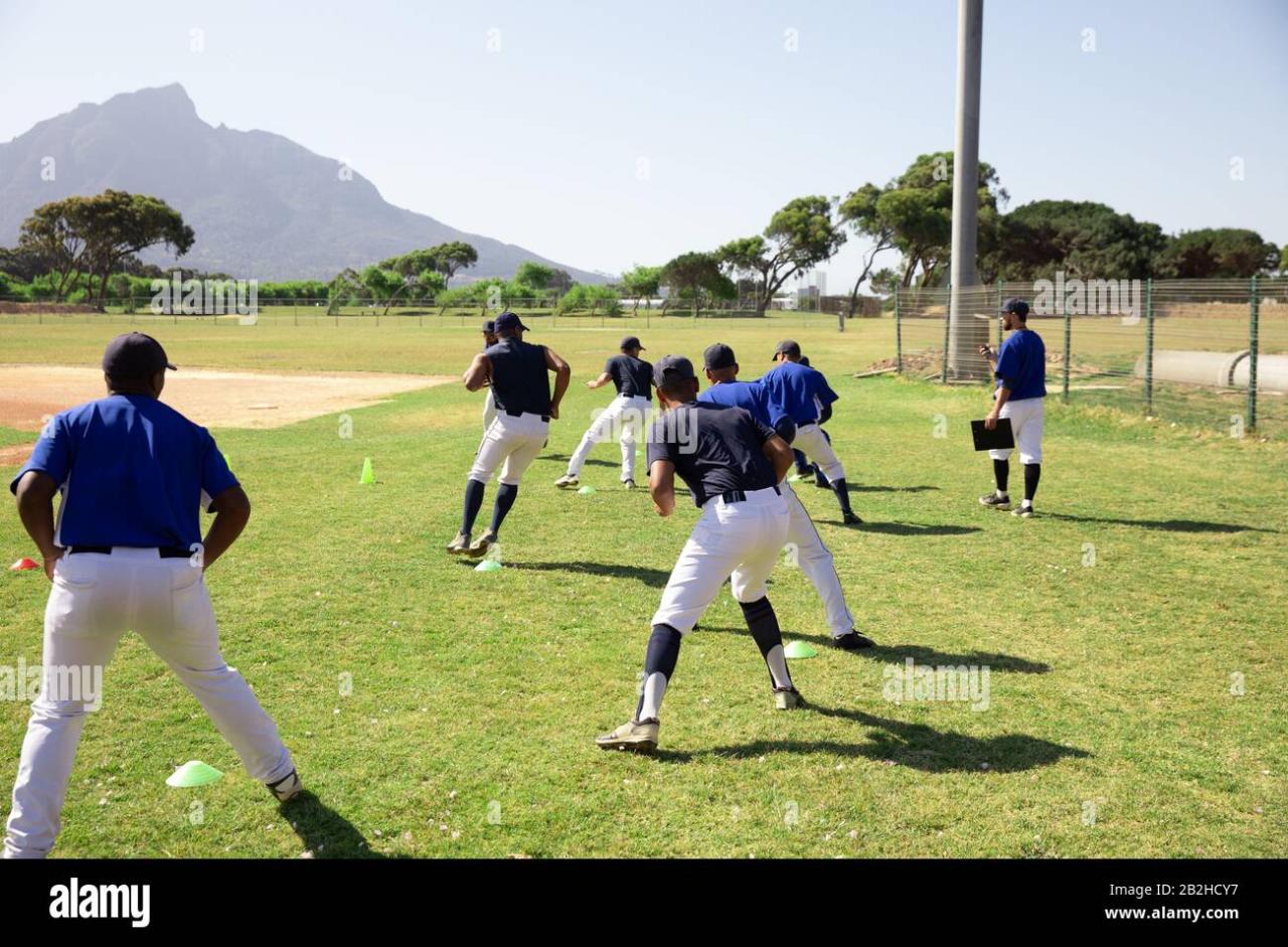 Latihan fisik intensif untuk pemain baseball profesional