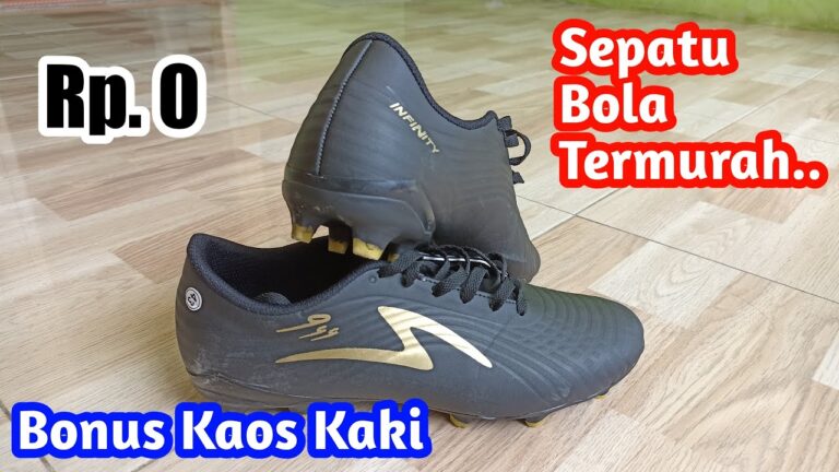 Perbandingan Harga Sepatu Bola Original dan Replika Berkualitas Terbaik