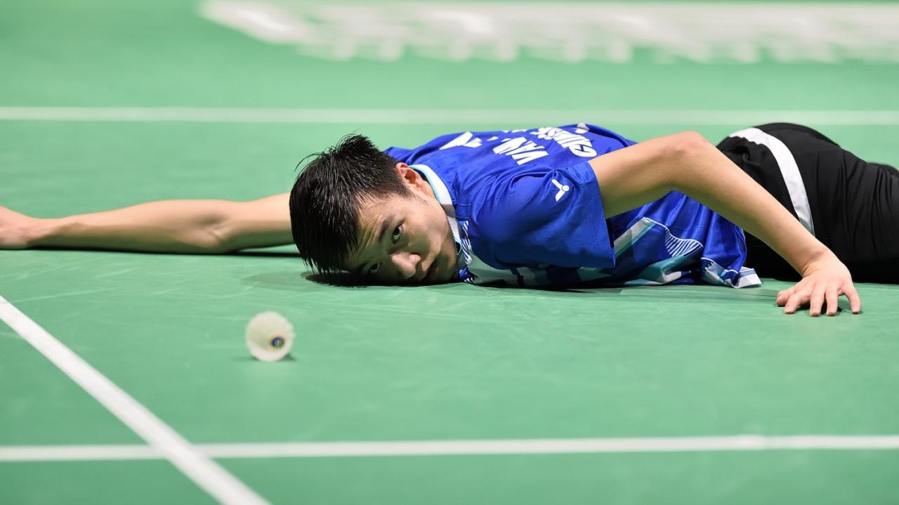 Latihan fisik khusus untuk meningkatkan daya tahan pemain badminton modern